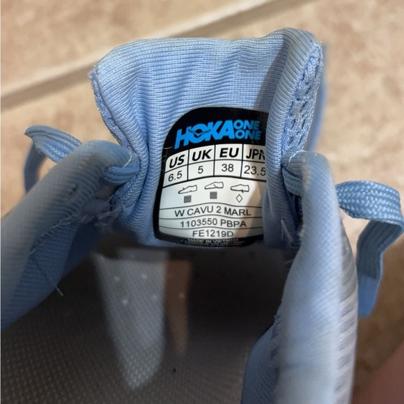 HOKAS One One Cavu 2 size 6.5 - Picture 3 of 6